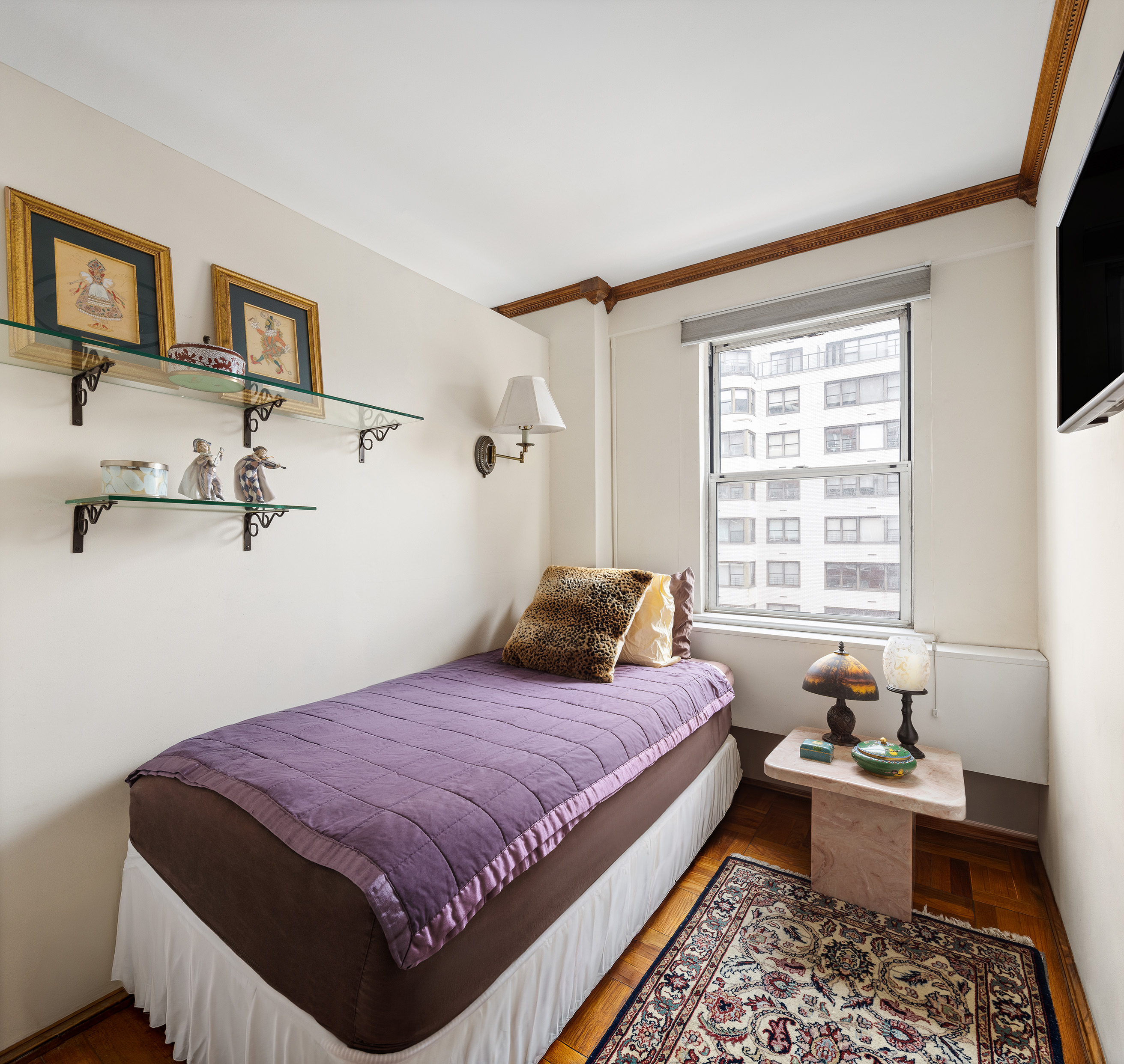 174 East 74th Street, Unit 14F Manhattan, NY 10021 - Photo 5 of 8 Gallery Image 5