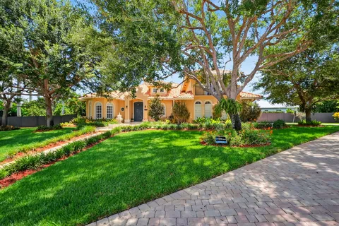 $2,375,000 | 8920 Southwest 162nd Terrace, Palmetto Bay, FL 33157