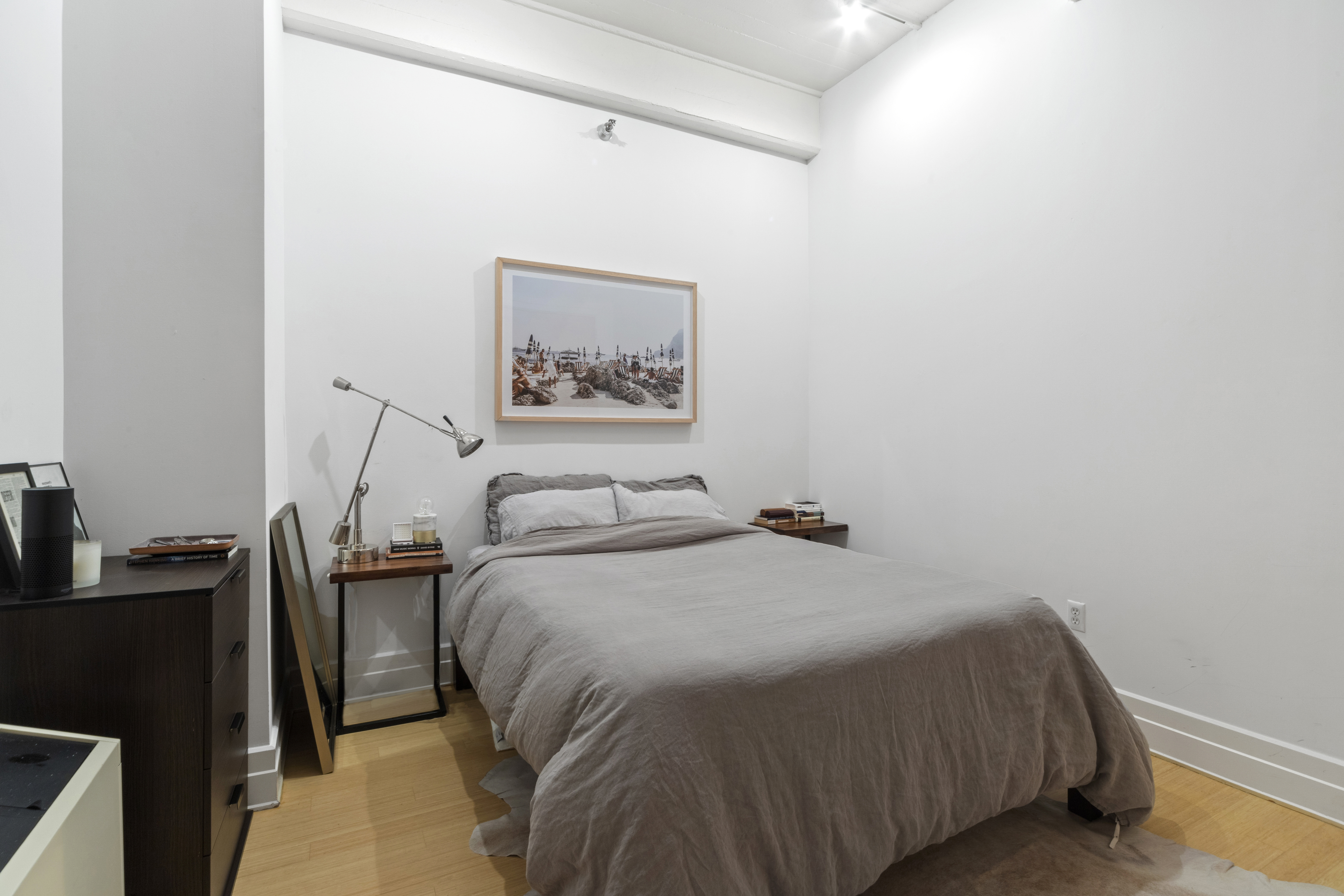 70 Washington Street, Unit 2T Brooklyn, NY 11201 - Photo 5 of 11 a bedroom with a bed and a desk