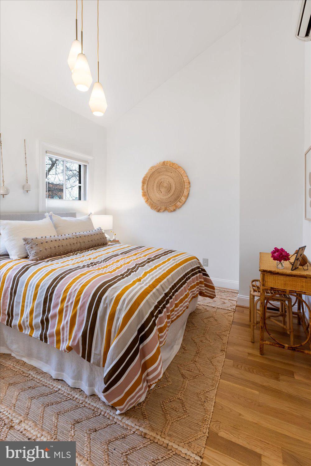 203 9th Street Southeast Washington, DC 20003 - Photo 32 of 47