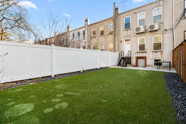 $3,100 | 1143 Saint Marks Avenue, Unit 1 | Weeksville