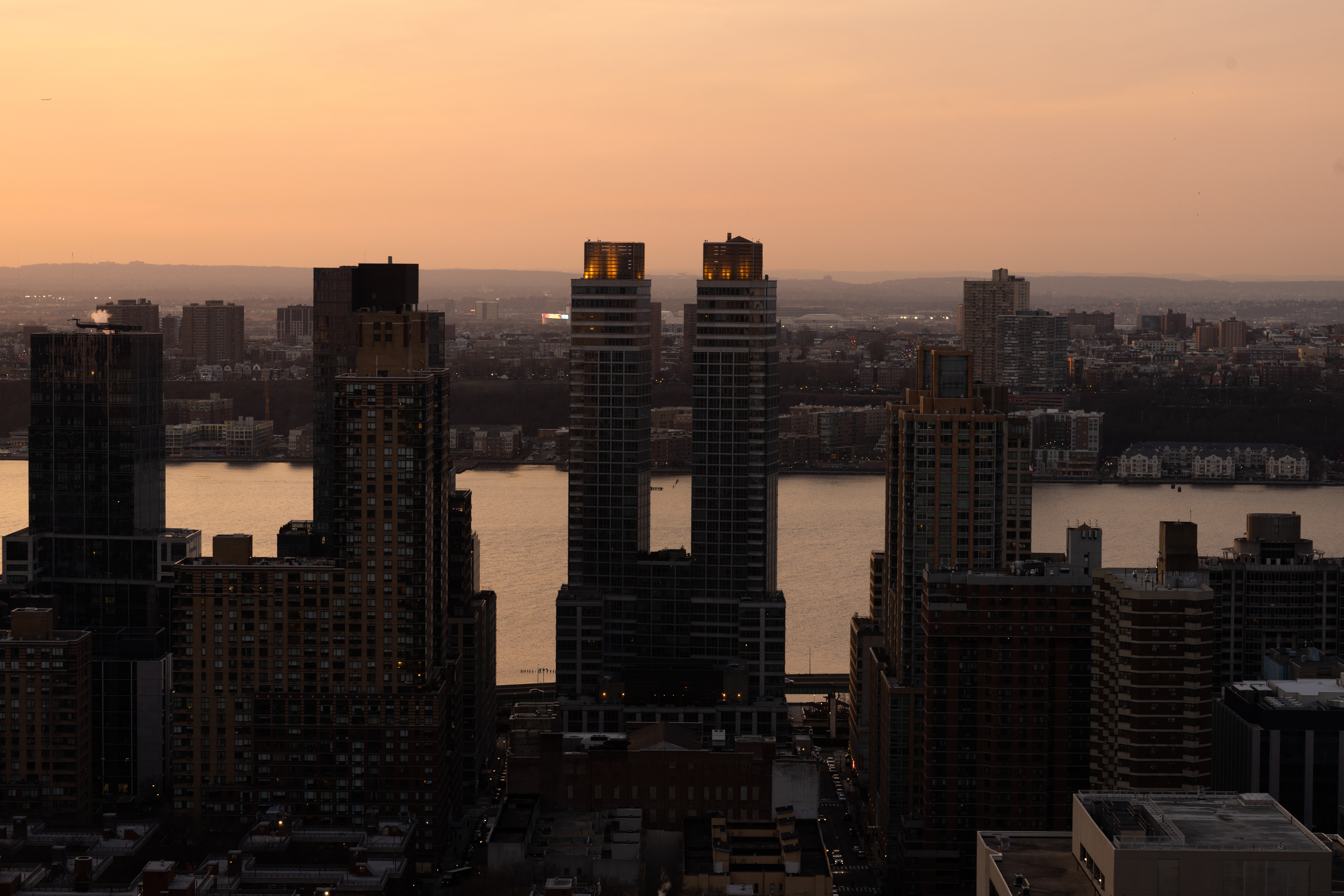 20 West 64th Street, Unit 41H Manhattan, NY 10023 - Photo 6 of 39 a city view with tall buildings