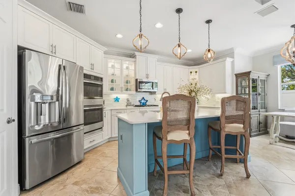 $640,000 | 4245 Diamond Square, Vero Beach, FL 32967