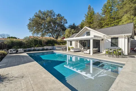 $4,590,000 | 519 Reed Court, Healdsburg, CA 95448
