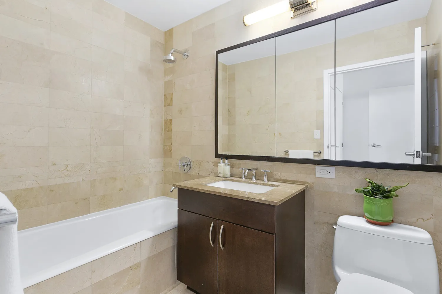 $4,900 | 40 West 116th Street, Unit A811 | Harlem