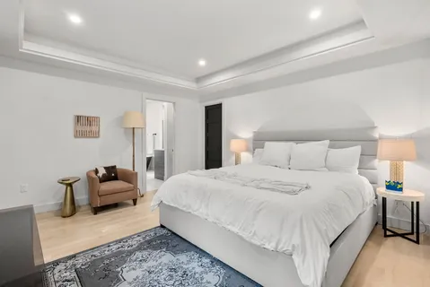 $1,995,000 | 1242 Beacon Street, Unit 1242, Newton Highlands, MA 02468