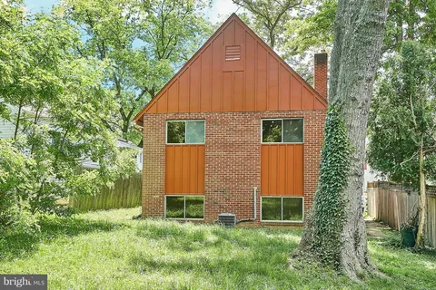 $3,800 | 5719 6th Street North, Arlington, VA 22205