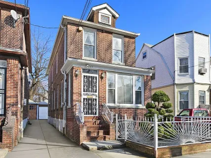 $900,000 | 527 East 38th Street | East Flatbush