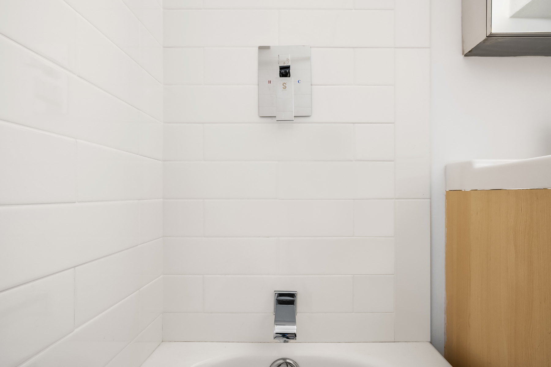 421 Hudson Street, Unit 519 Manhattan, NY 10014 - Photo 11 of 18