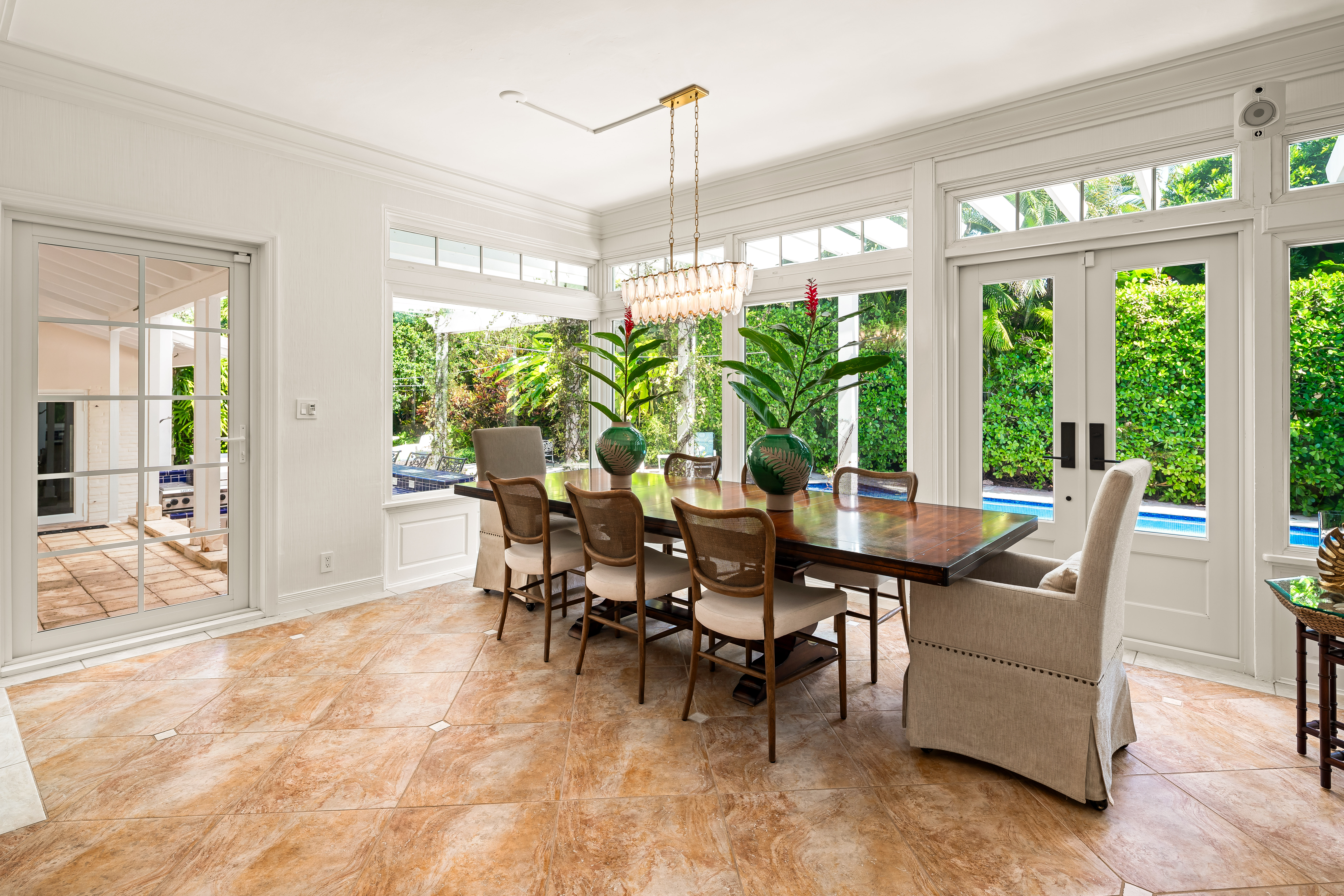 4871 Southwest 74th Terrace Miami, FL 33143 - Photo 15 of 53