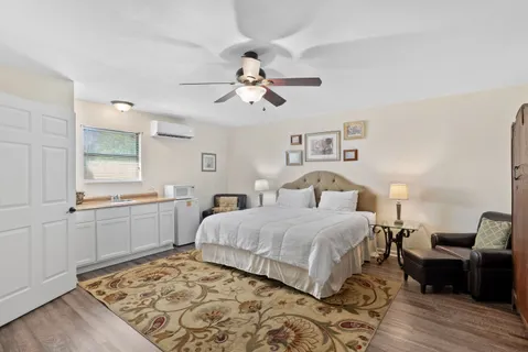 $3,895,000 | 110 Oak Drive, Wimberley, TX 78676