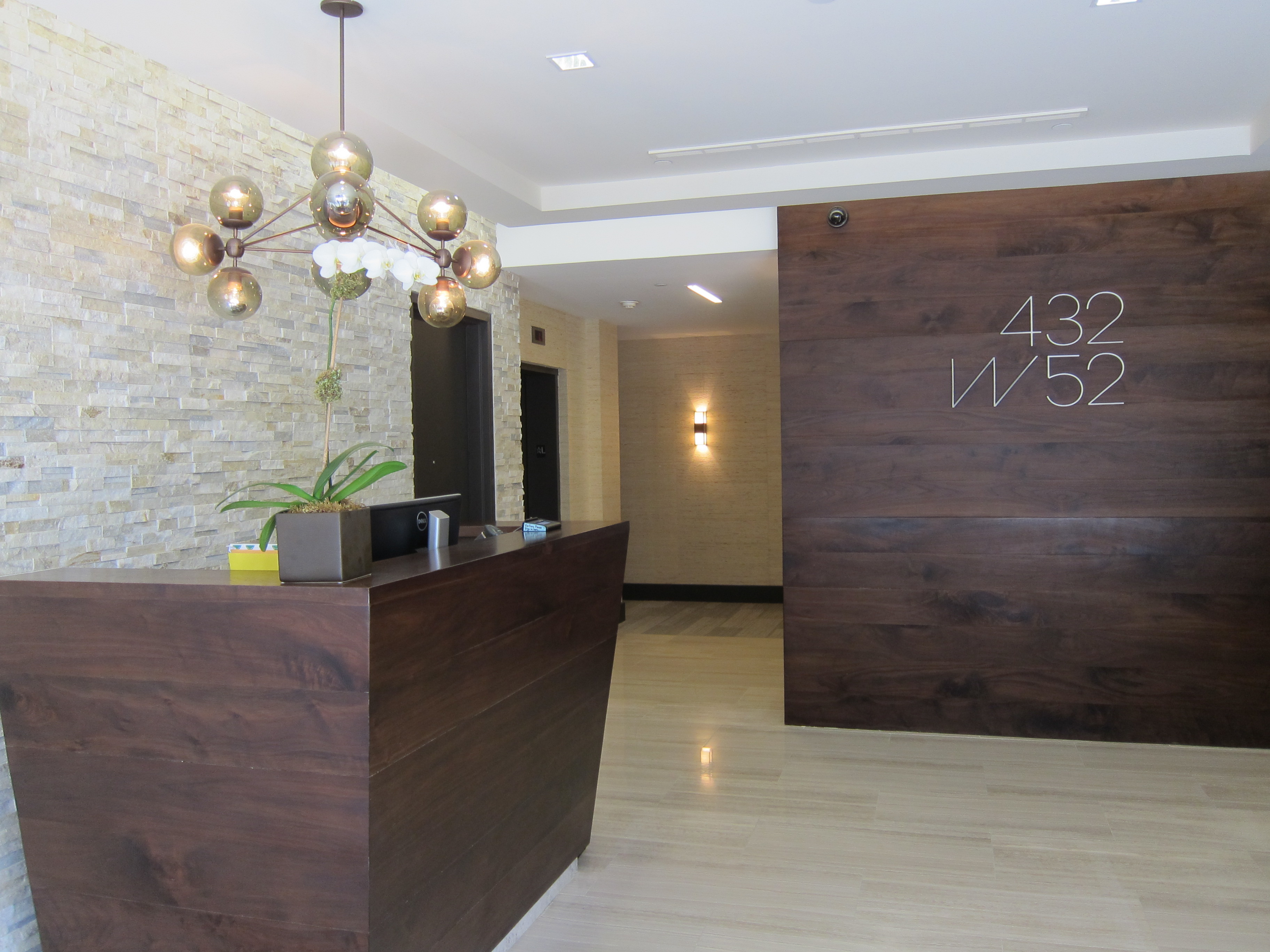 432 West 52nd Street, Unit 4G Manhattan, NY 10019 - Photo 2 of 8