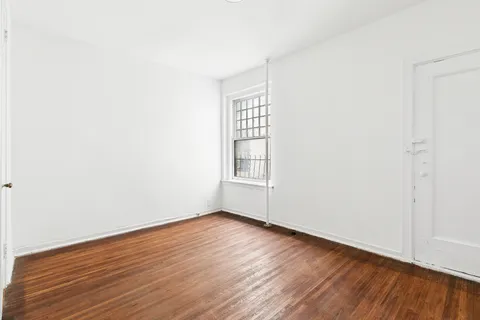 $899,000 | 370 Central Park West, Unit 413 | Upper West Side