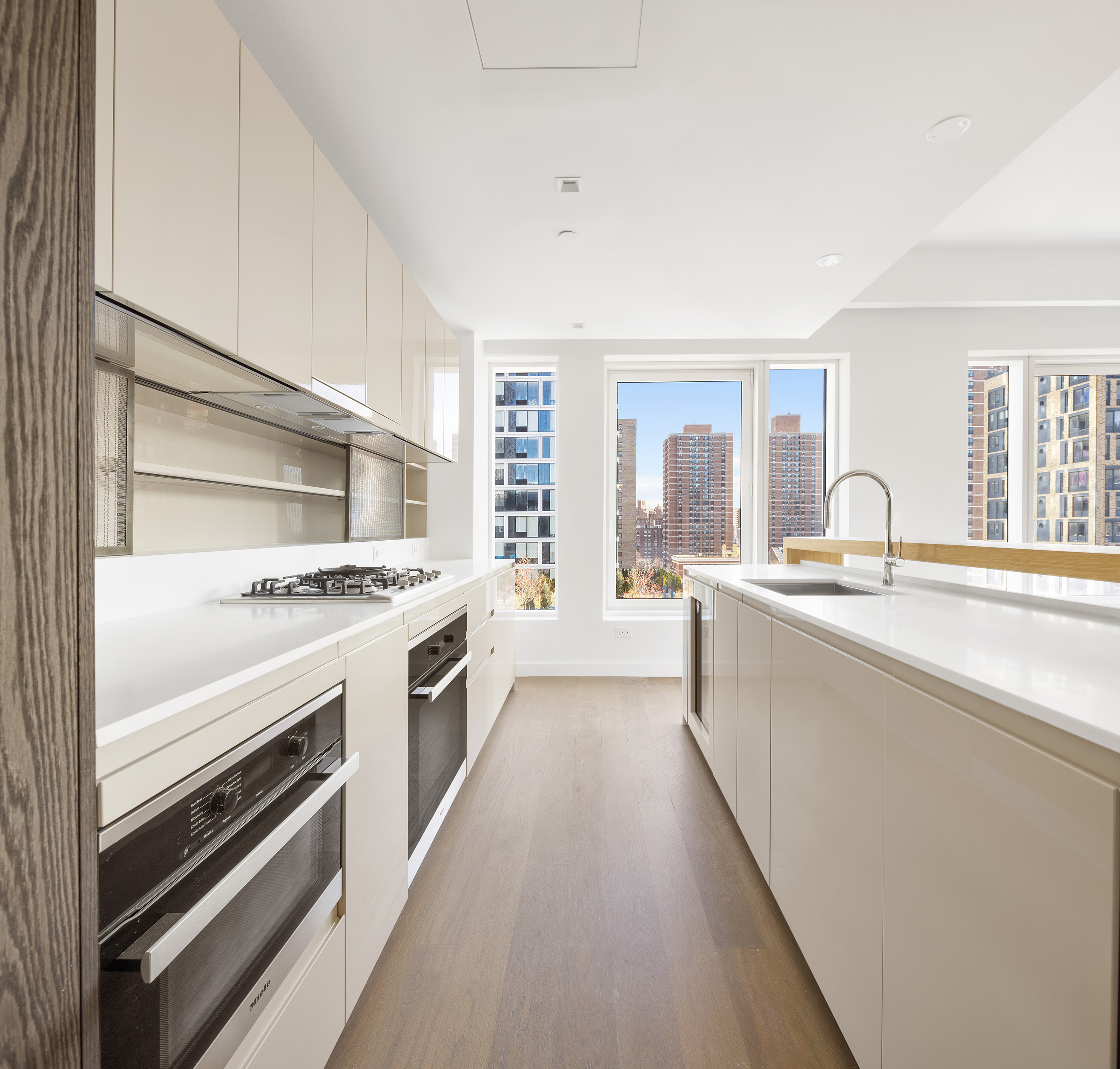 202 Broome Street, Unit 8M Manhattan, NY 10002 - Photo 8 of 18