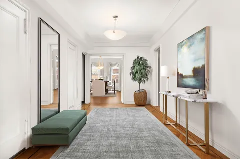 $2,675,000 | 136 East 64th Street, Unit 11E | Lenox Hill