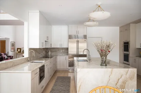 $2,495,000 | 215 South Lake Drive, Stamford, CT 06903