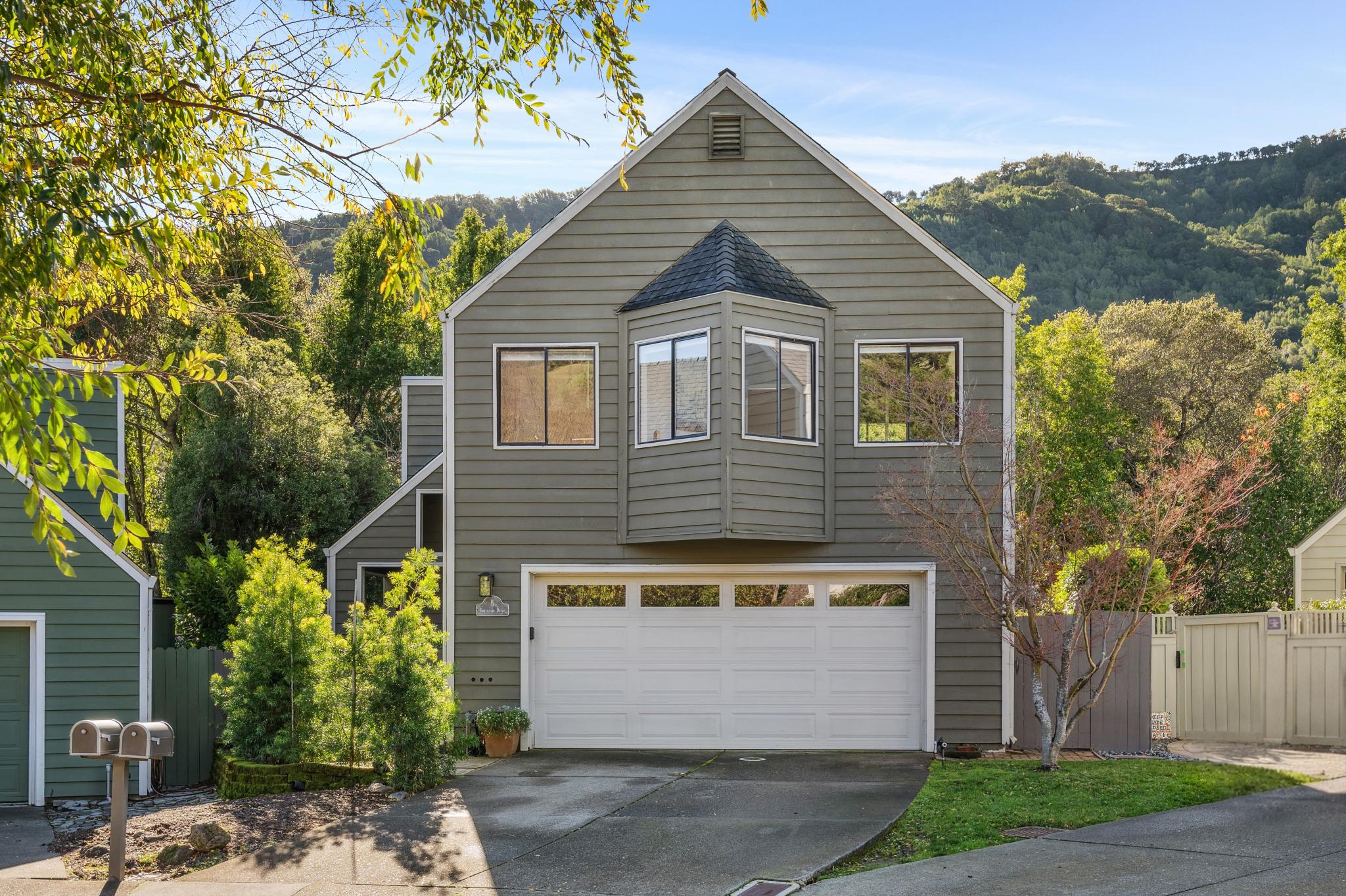 5 Creekside Drive San Rafael, CA 94903 - Photo 2 of 68