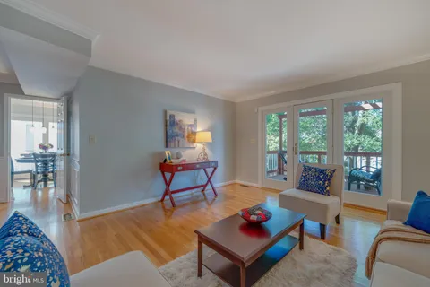 $5,200 | 4710 Old Dominion Drive, Arlington, VA 22207