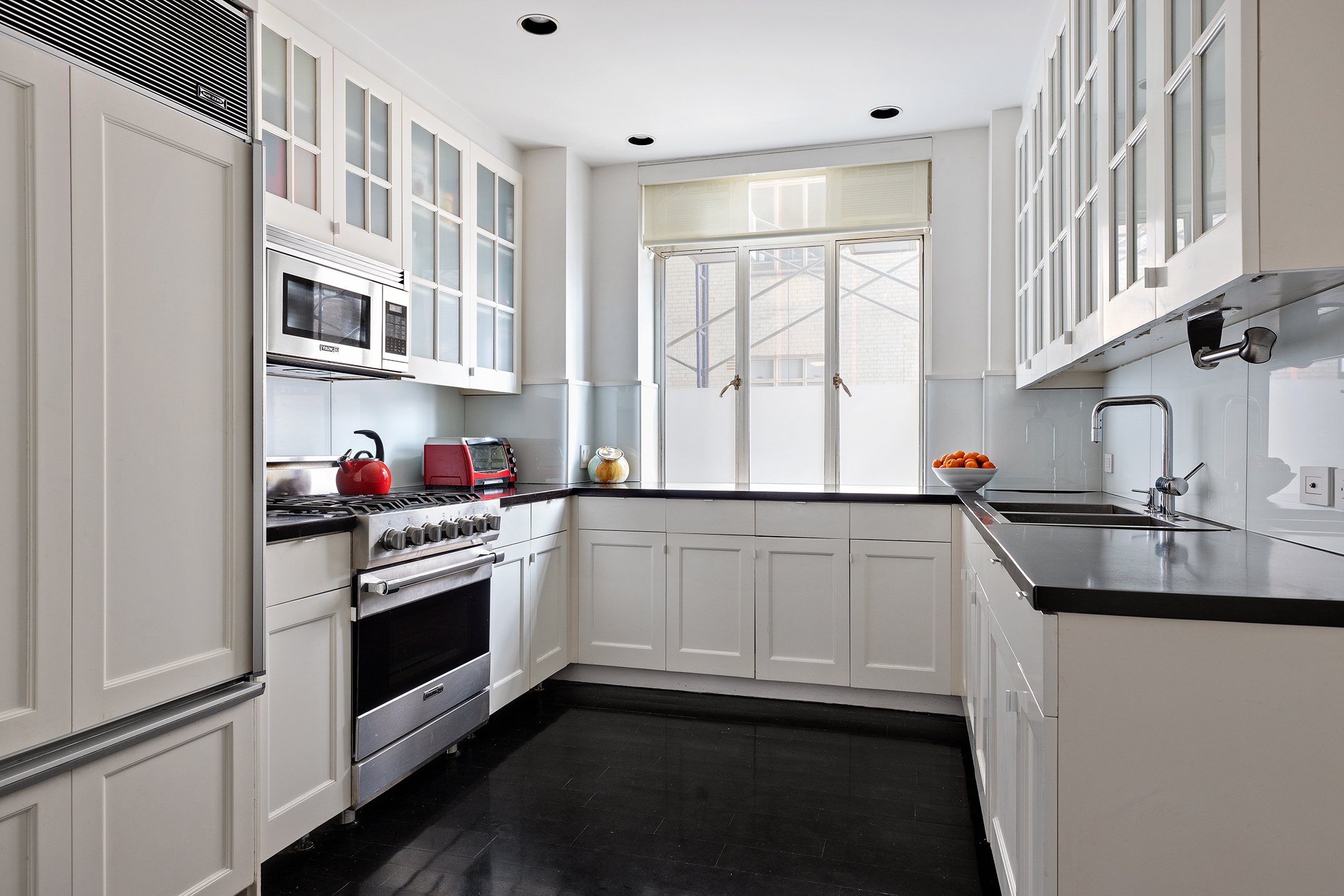 145-146 Central Park West, Unit 6G Manhattan, NY 10023 - Photo 8 of 13