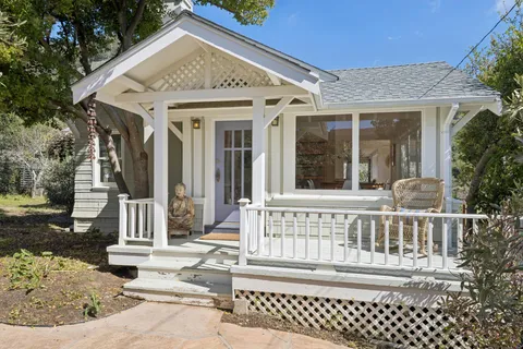 $3,680,000 | 40 Laurel Avenue, Stinson Beach, CA 94970