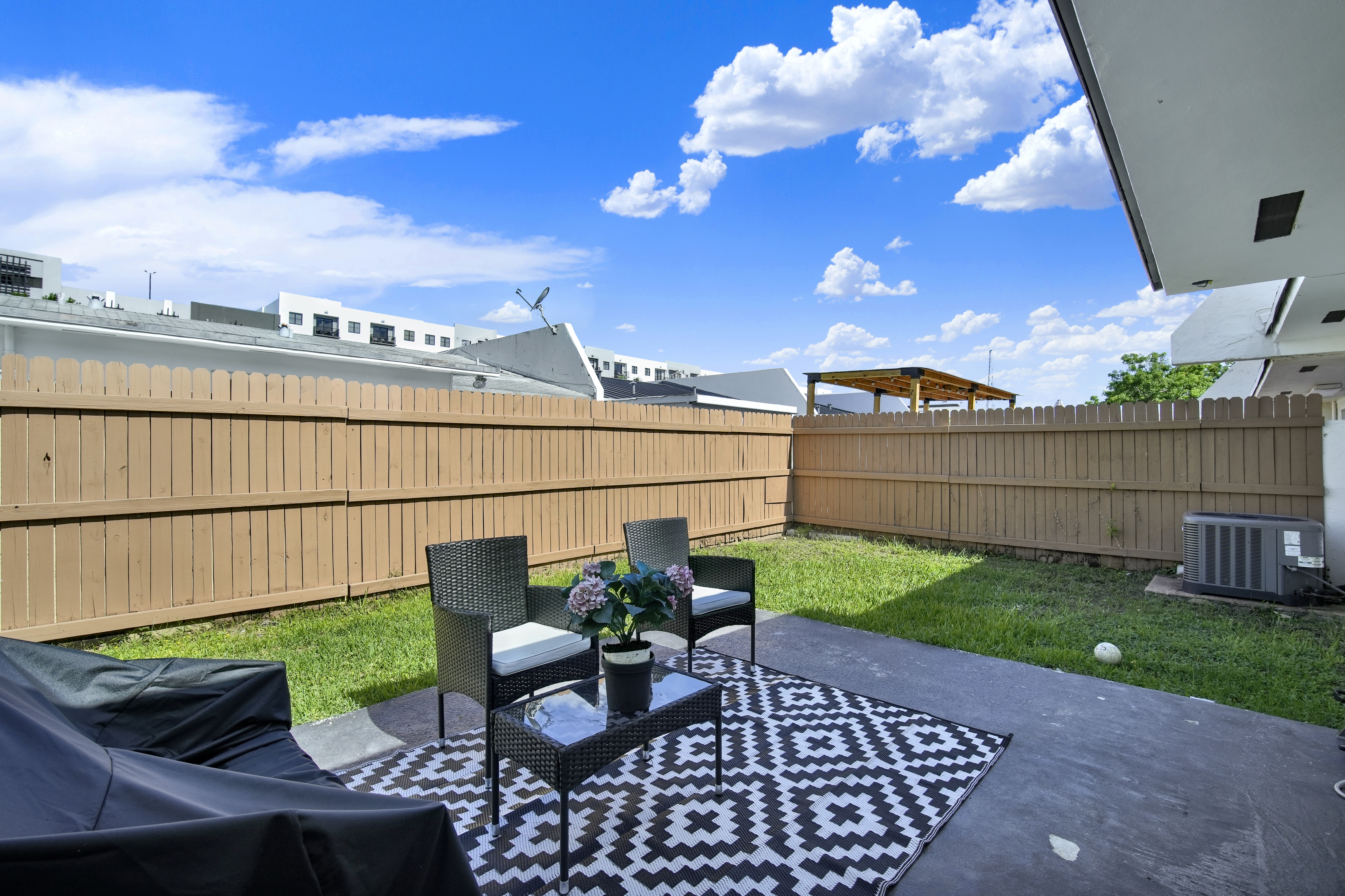 4260 Southwest 68th Court Miami, FL 33155 - Photo 20 of 22