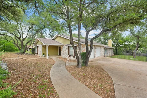$1,195,000 | 1211 Falcon Ledge Drive, Austin, TX 78746
