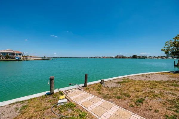 $995,000 | 11055 4th Street East, Treasure Island, FL 33706