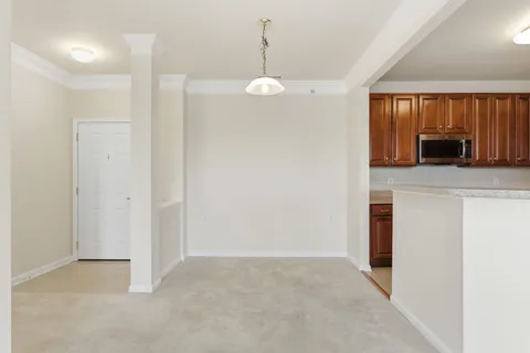 $277,854 | 14241 Kings Crossing Boulevard, Unit 411, Boyds, MD 20841