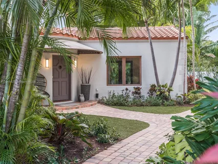 $3,995,000 | 320 West 26th Street, Miami Beach, FL 33140
