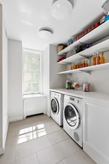 $2,995,000 | 141 East 88th Street, Unit 7A | Upper East Side