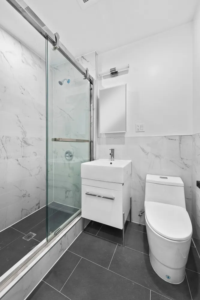 $4,250 | 34-32 43rd Street, Unit 2L | Astoria