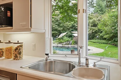 Contact Agent | 11213 Broad Green Drive, Potomac, MD 20854