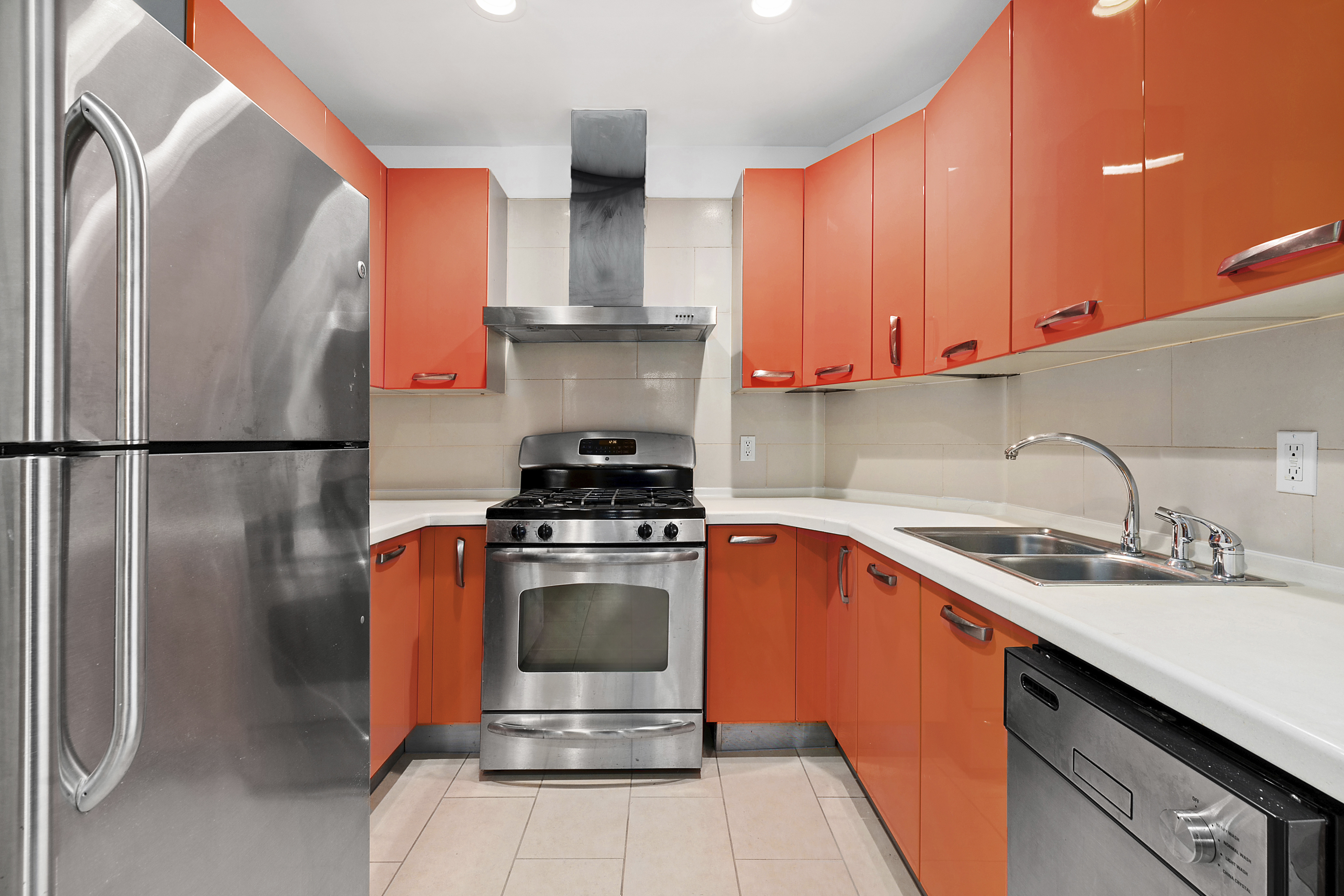 78 Ridge Street, Unit 2F Manhattan, NY 10002 - Photo 2 of 8