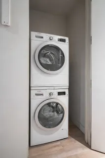 $3,950 | 75 Wall Street, Unit 25D | Financial District