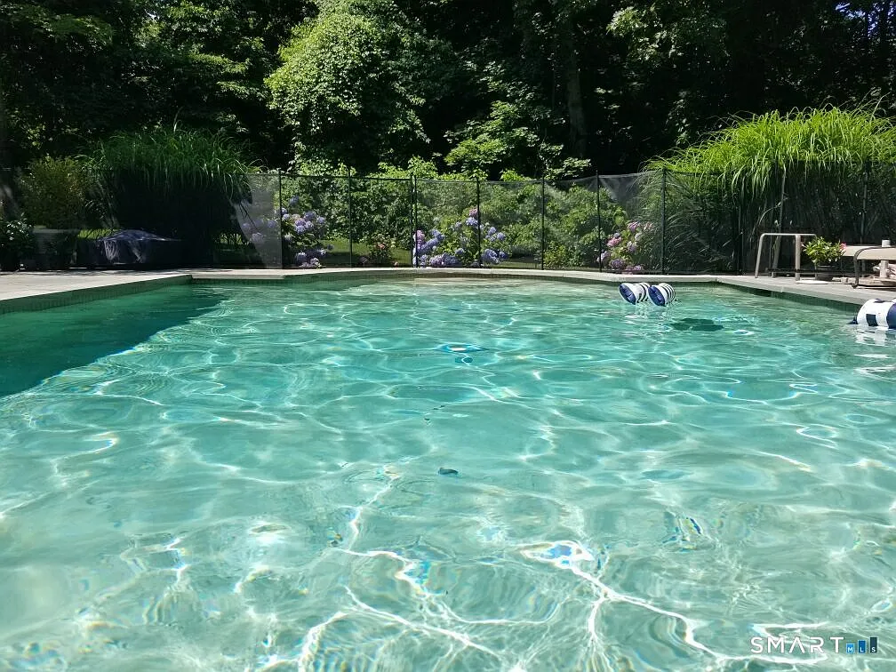 9 Point O Woods Road South Darien, CT 06820 - Photo 36 of 39