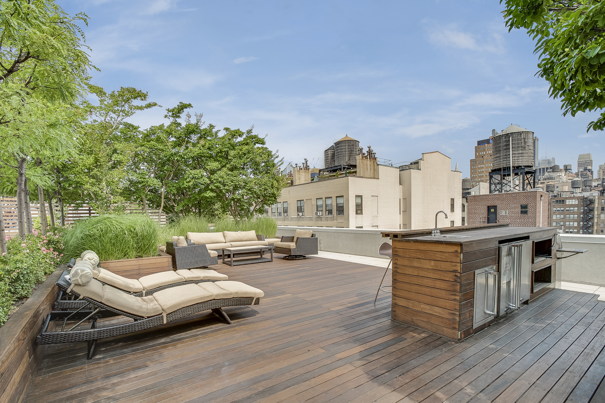 133 West 22nd Street, Unit 6L Manhattan, NY 10011 - Photo 8 of 11 a outdoor living space with furniture and garden view