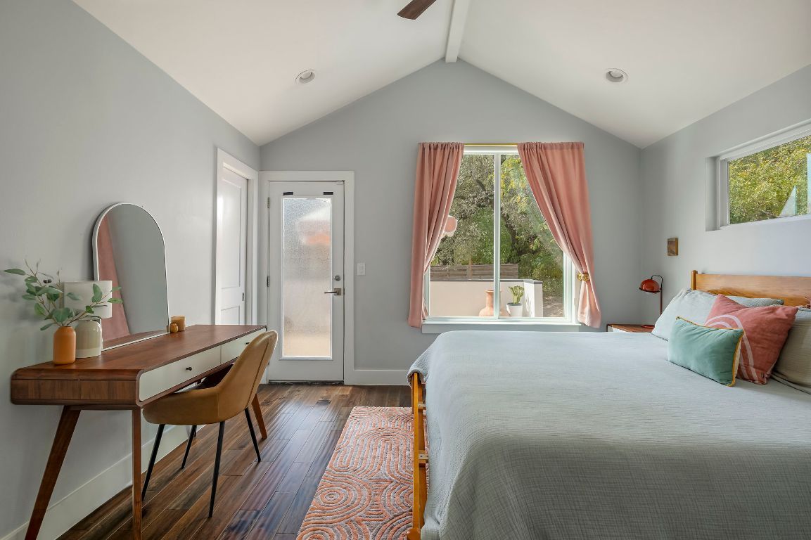 2812 Oak Springs Drive, Unit 2 Austin, TX 78702 - Photo 21 of 40