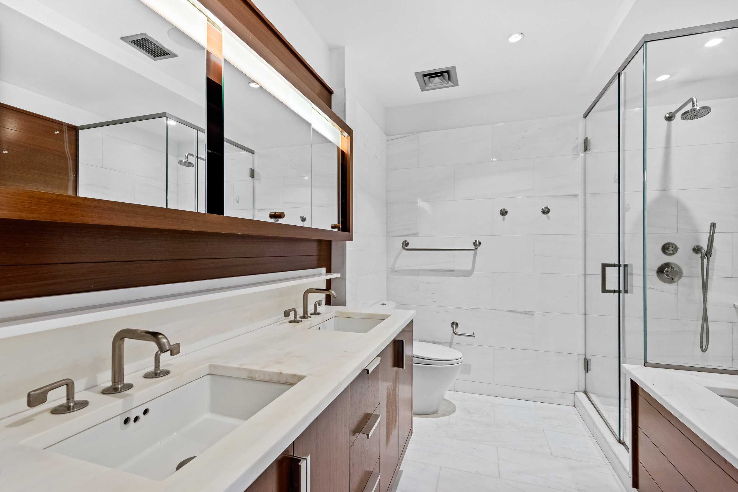 60 Riverside Boulevard, Unit 2402 Manhattan, NY 10069 - Photo 8 of 17
