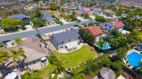 $1,749,000 | 6424 Cayenne Lane, Carlsbad, CA 92009