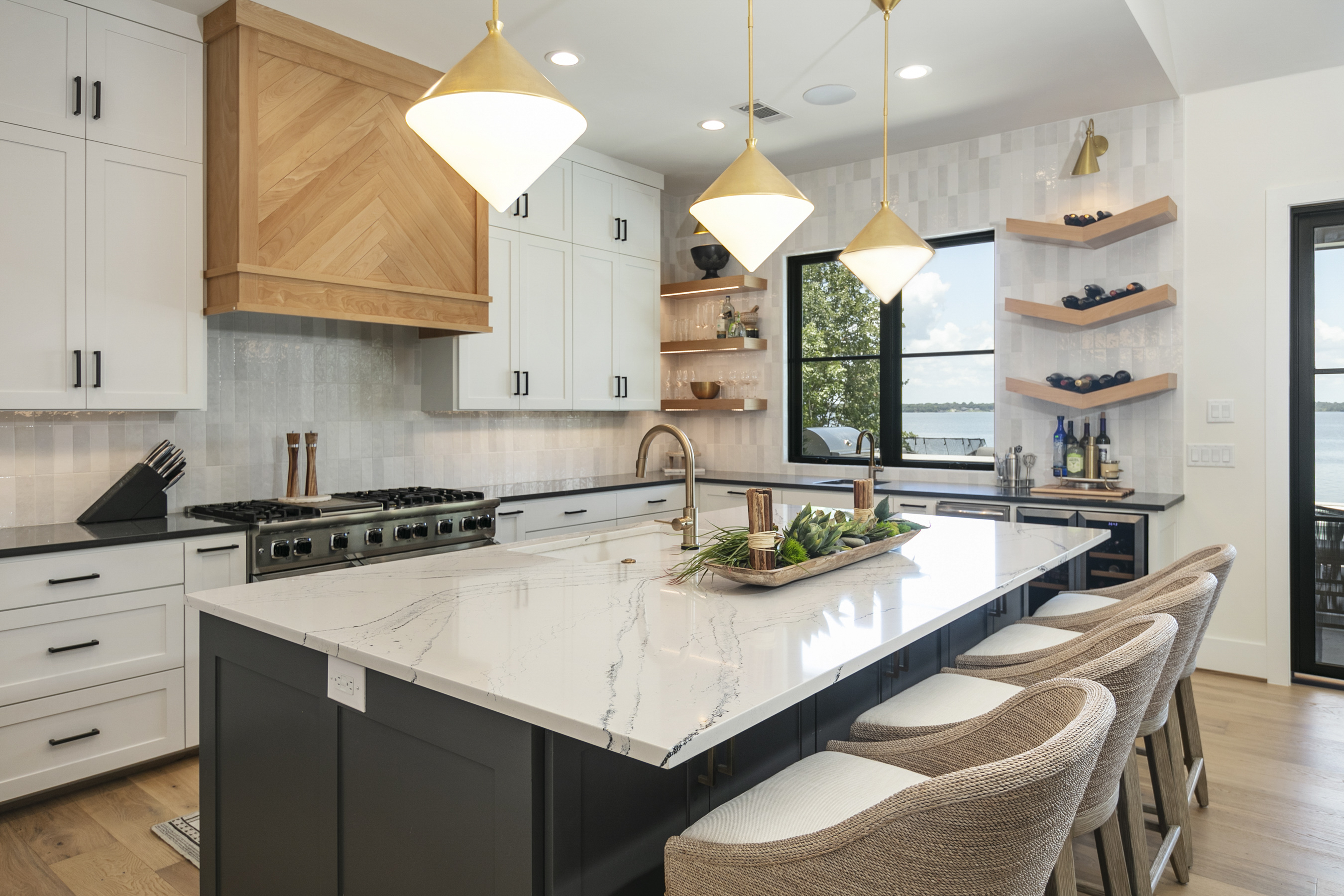 211 Deer Valley Drive Mabank, TX 75147 - Photo 6 of 25