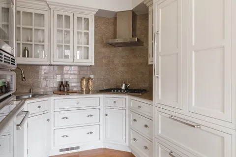 Contact Agent | 11 Avon Street, Cambridge, MA 02138