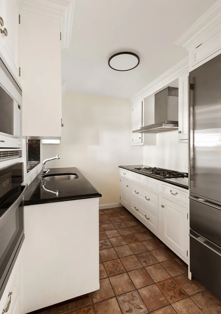 $12,000 | 129 East 61st Street, Unit 3 | Lenox Hill