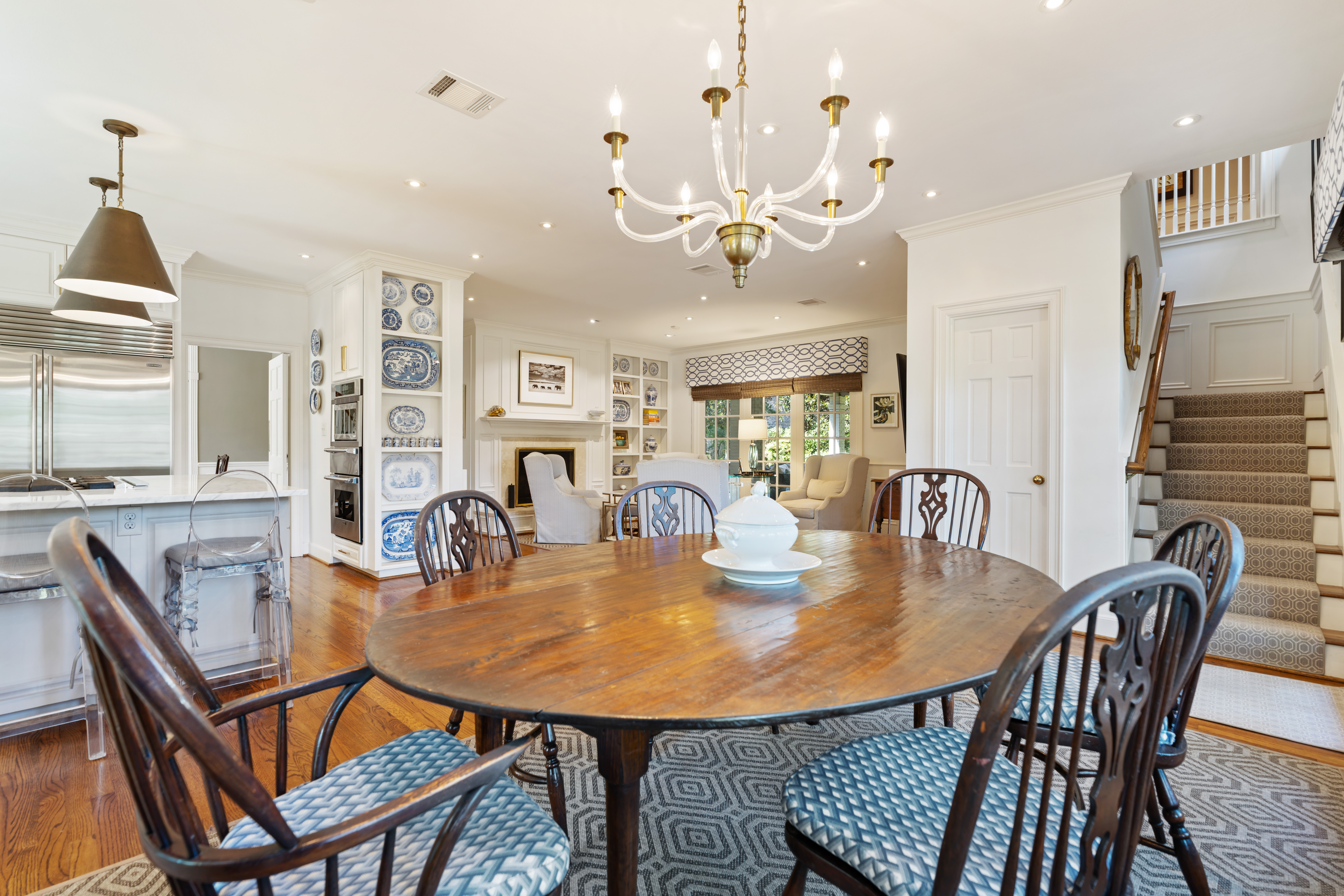 711 Pifer Road Houston, TX 77024 - Photo 20 of 53 a view of a dining room with furniture and wooden floor