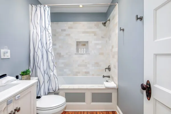 $1,300,000 | 935 15th Street Southeast, Washington, DC 20003