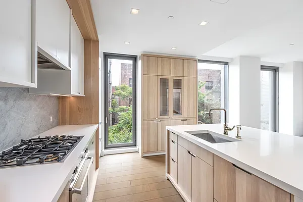 $17,500 | 180 6th Avenue | SoHo