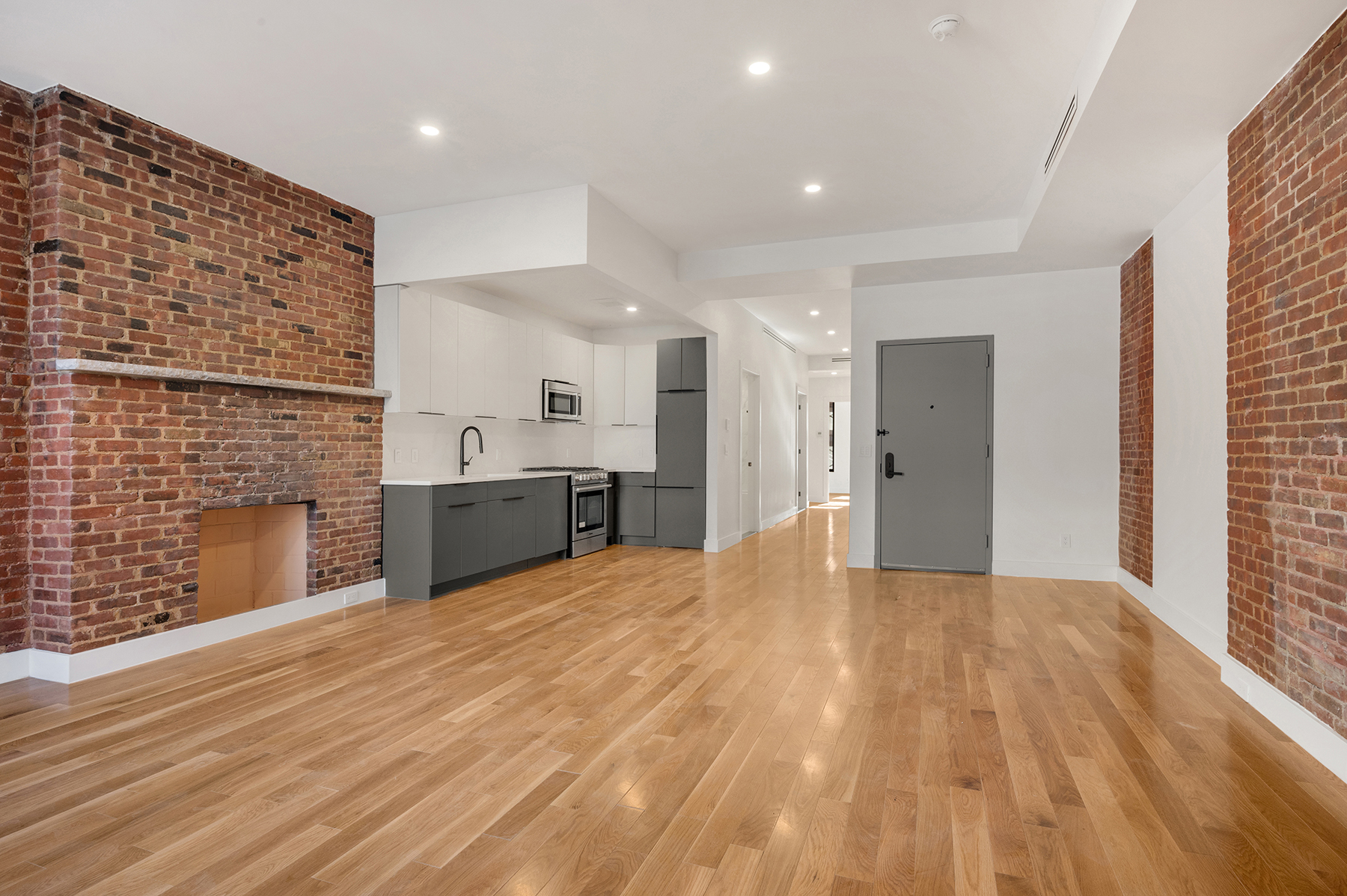 59 West 70th Street, Unit 2 Manhattan, NY 10023 - Photo 4 of 16 Gallery Image 4