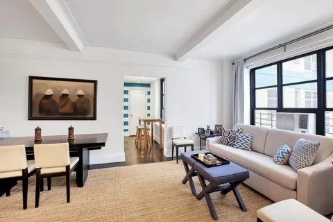 $699,000 | 235 East 22nd Street, Unit 9P | Gramercy