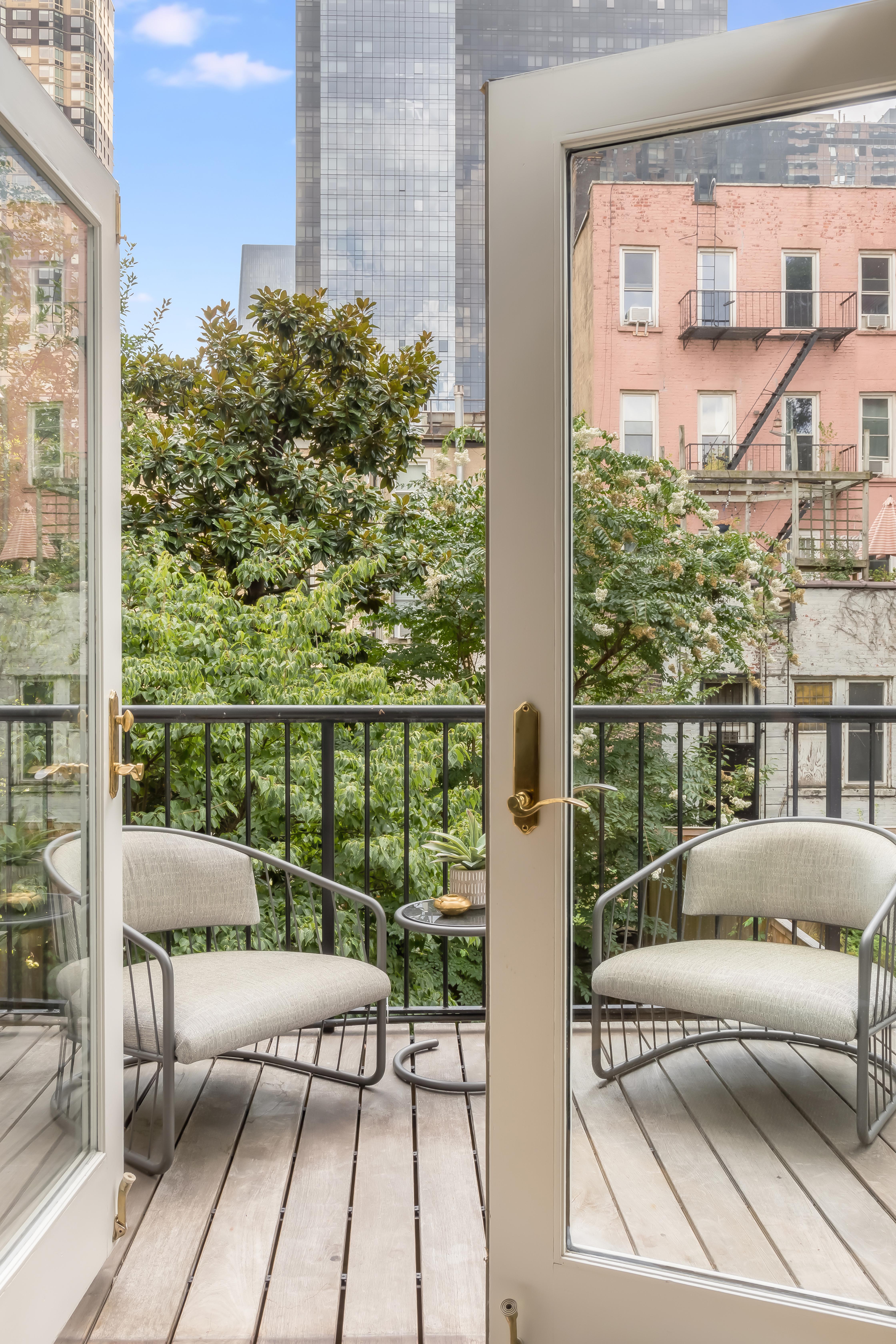 438 West 44th Street, Unit B Manhattan, NY 10036 - Photo 2 of 15