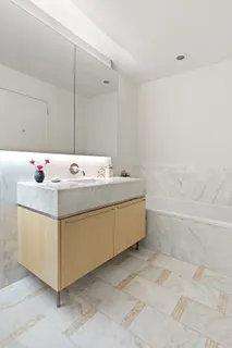 $2,895,000 | 200 Chambers Street, Unit 21E | TriBeCa