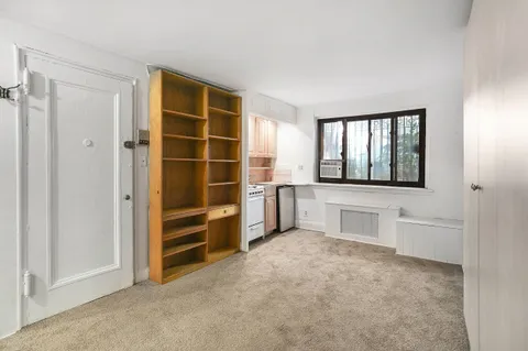 $275,000 | 126 East 30th Street, Unit 1B | NoMad